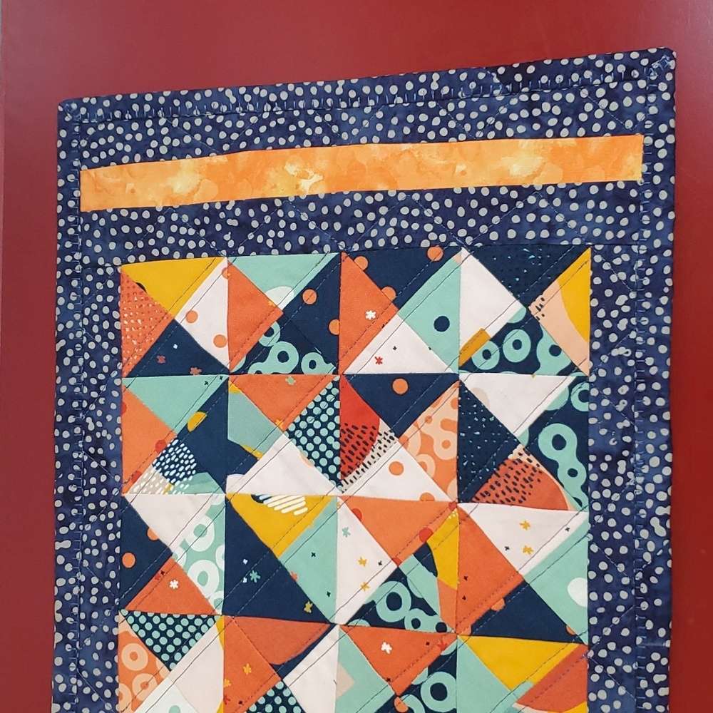 Homemade quilted table runner - Picture 2 of 4